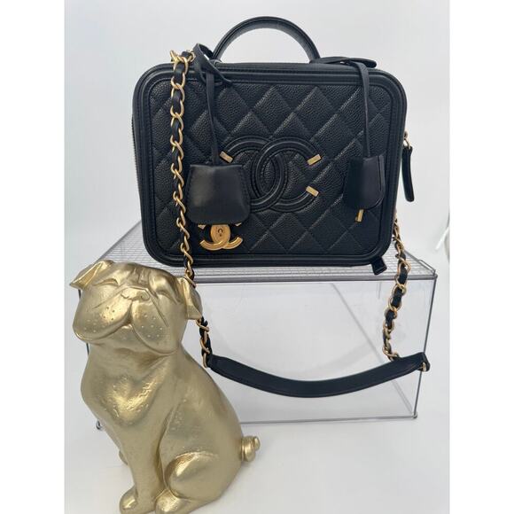 Black Caviar Filigree Vanity Bag GHW EUC - Picture 1 of 15
